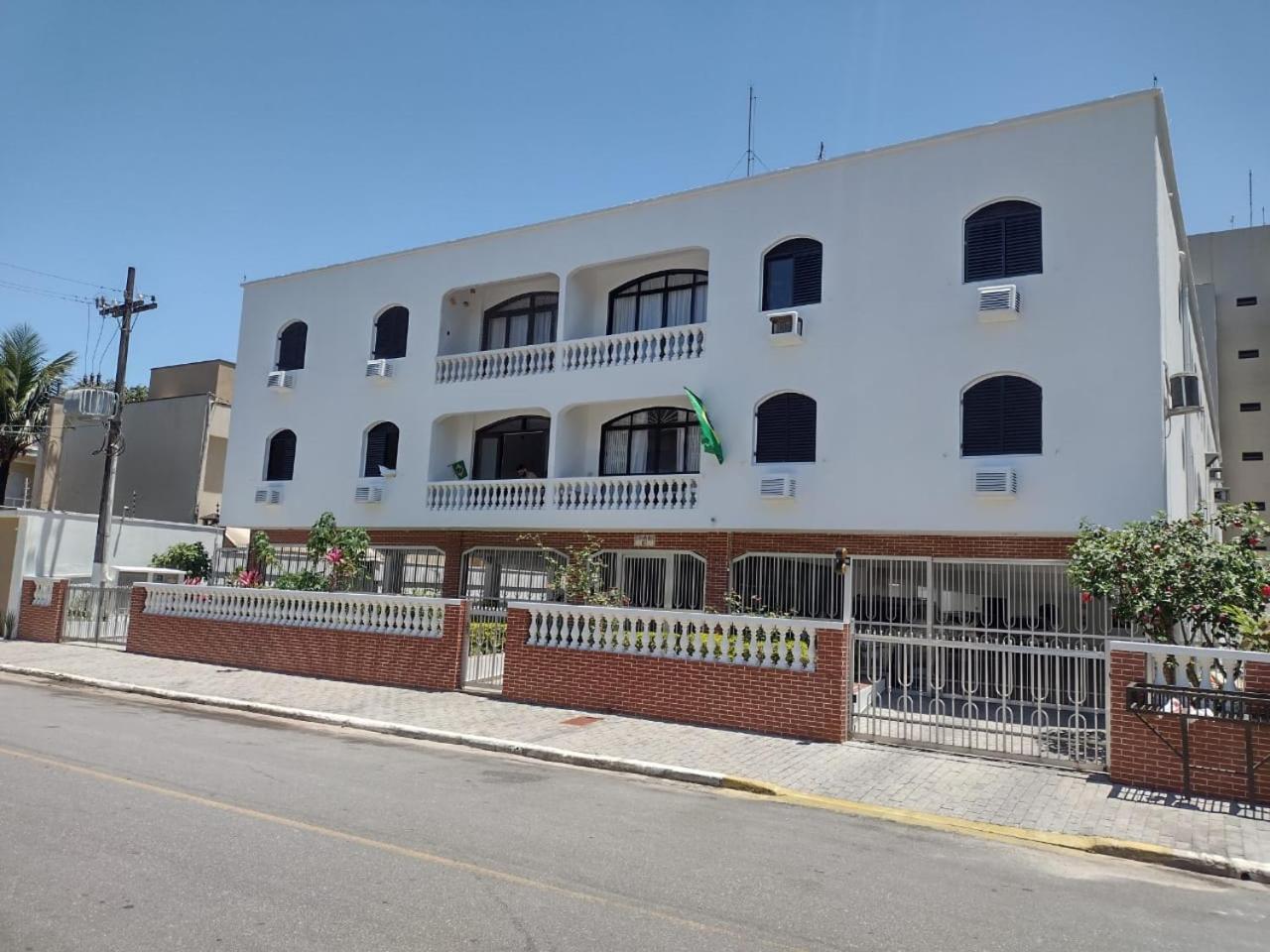 Apartamento Beira Mar - Enseada - Guaruja - 150 Metros Da Praia Exterior photo