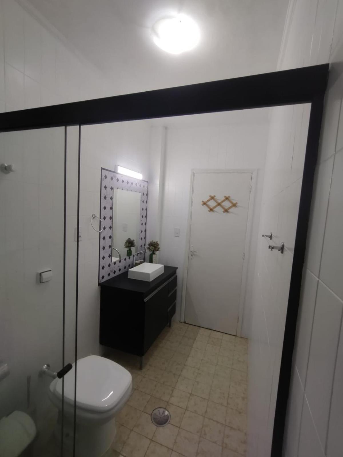 Apartamento Beira Mar - Enseada - Guaruja - 150 Metros Da Praia Exterior photo